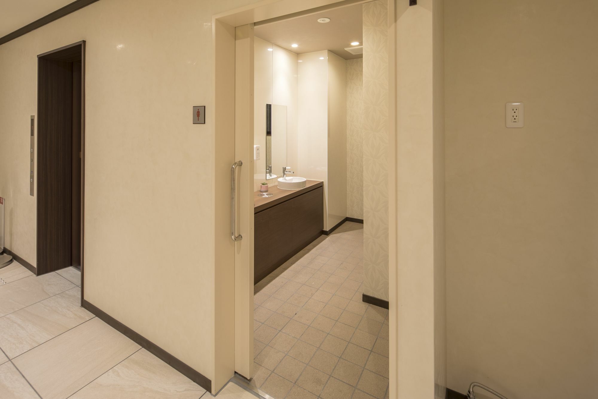 Hotel Wbf Yodoyabashi Minami Osaka Exterior photo